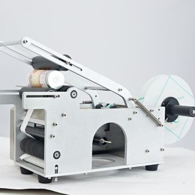 Buy DUOQI MT-50 Bottle Sticker Labeling Machine Customized High Speed And Output online manufacture